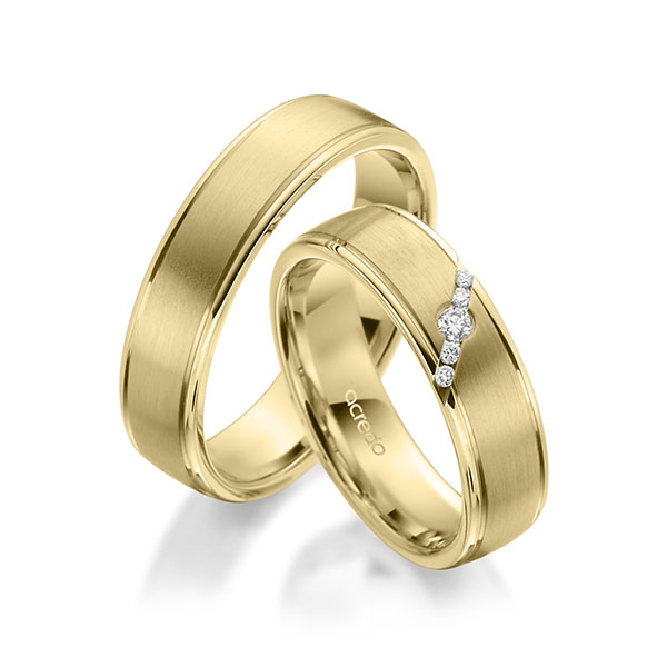 Pair classic wedding bands in Yellow gold 14K (585/1000) with in total 0,072 ct. brilliant tw,si by acredo - A-1949-6 Pair classic wedding bands in Yellow gold 14K (585/1000) with in total 0,072 ct. brilliant tw,si by acredo - A-1949-6