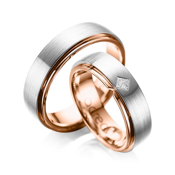 Set Bicolor trouwringen in buiten platina 950 , binnen roodgoud 18 kt. met in totaal 0,1 ct. Princess-Diamant tw/si van acredo - A-1061-4 Set Bicolor trouwringen in buiten platina 950 , binnen roodgoud 18 kt. met in totaal 0,1 ct. Princess-Diamant tw/si van acredo - A-1061-4