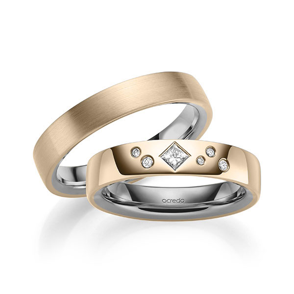 Set Bicolor trouwringen in buiten Signature Gold 585 , binnen grijsgoud 14 kt. met in totaal 0,146 ct. Briljant & Princess-Diamant tw/si van acredo - A-2133-10 Set Bicolor trouwringen in buiten Signature Gold 585 , binnen grijsgoud 14 kt. met in totaal 0,146 ct. Briljant & Princess-Diamant tw/si van acredo - A-2133-10