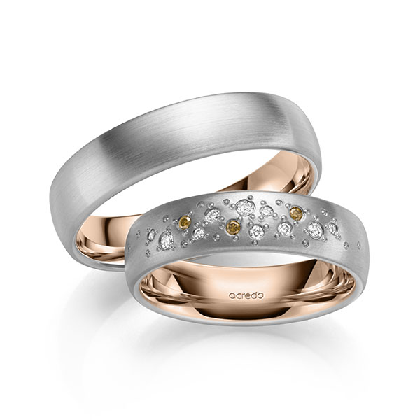 Set Bicolor trouwringen in buiten witgoud 14 kt. , binnen roodgoud 14 kt. met in totaal 0,119 ct. Briljant Cognac tw,vs van acredo - A-2128-1 Set Bicolor trouwringen in buiten witgoud 14 kt. , binnen roodgoud 14 kt. met in totaal 0,119 ct. Briljant Cognac tw,vs van acredo - A-2128-1