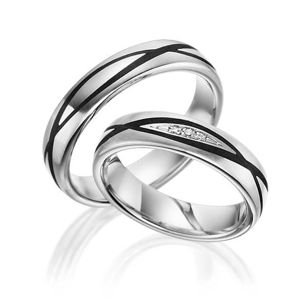 Set Carbon trouwringen in grijsgoud 14 kt. met in totaal 0,035 ct. Briljant tw/si van Eternal Touch - Y-1364-2 Set Carbon trouwringen in grijsgoud 14 kt. met in totaal 0,035 ct. Briljant tw/si van Eternal Touch - Y-1364-2