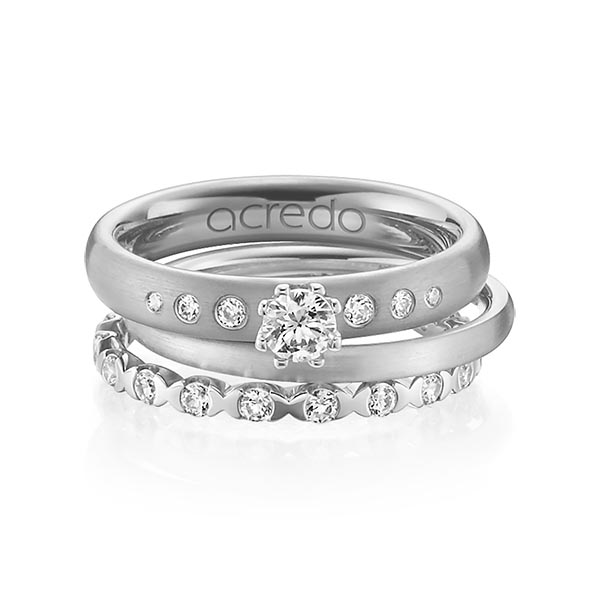 Set in witgoud 18 kt. met in totaal 0,916 ct. Briljant tw/si tw,vs van acredo - A-1231-15 Set in witgoud 18 kt. met in totaal 0,916 ct. Briljant tw/si tw,vs van acredo - A-1231-15
