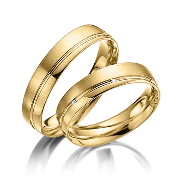 Set Klassieke trouwringen in geelgoud 14 kt. met in totaal 0,035 ct. Briljant tw/si van acredo - A-3016-7 Set Klassieke trouwringen in geelgoud 14 kt. met in totaal 0,035 ct. Briljant tw/si van acredo - A-3016-7