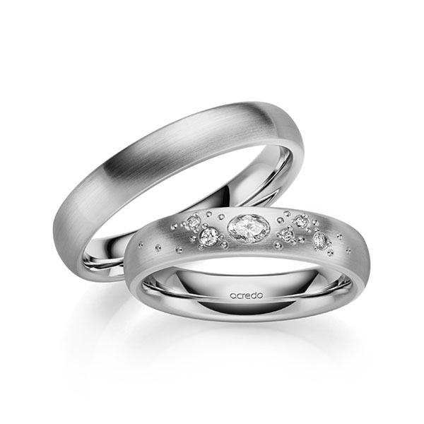 Set klassieke trouwringen in grijsgoud 14 kt. met in totaal 0,146 ct. Briljant tw/si tw,vs van acredo - A-2130-5 Set klassieke trouwringen in grijsgoud 14 kt. met in totaal 0,146 ct. Briljant tw/si tw,vs van acredo - A-2130-5
