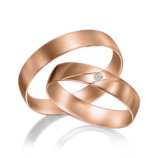 Set klassieke trouwringen in roodgoud 14 kt. met in totaal 0,02 ct. Briljant tw/si van acredo - A-3001-6 Set klassieke trouwringen in roodgoud 14 kt. met in totaal 0,02 ct. Briljant tw/si van acredo - A-3001-6