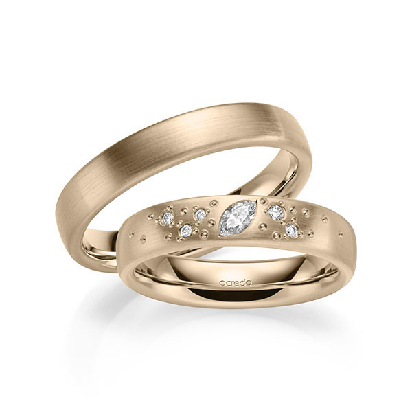 Set klassieke trouwringen in Signature Gold 585 met in totaal 0,146 ct. Briljant tw,vs van acredo - A-2132-6 Set klassieke trouwringen in Signature Gold 585 met in totaal 0,146 ct. Briljant tw,vs van acredo - A-2132-6