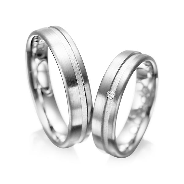 Set Klassieke trouwringen in witgoud 14 kt. met in totaal 0,02 ct. Briljant tw/si van acredo - A-1044-1 Set Klassieke trouwringen in witgoud 14 kt. met in totaal 0,02 ct. Briljant tw/si van acredo - A-1044-1